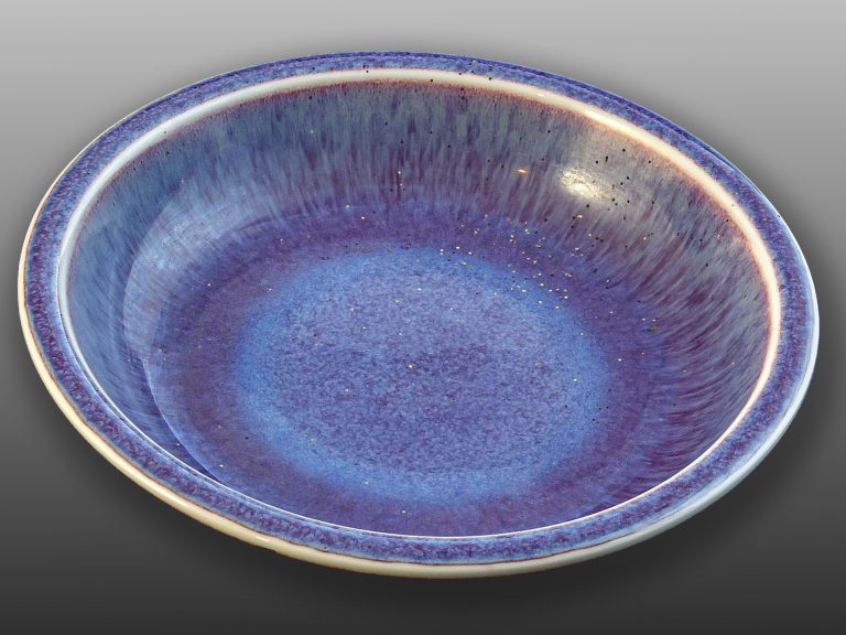 FA-1256- Plate finished in a luminous Junyao-style glaze